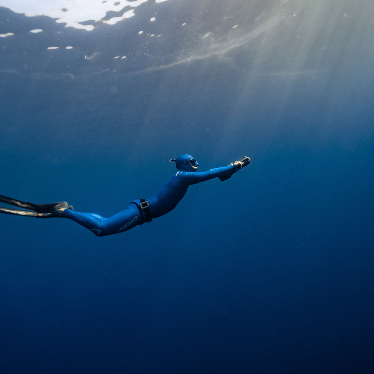 asiwo-u1-universal-underwater-scooter-for-diving1